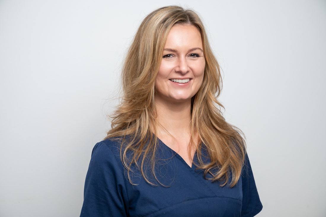 Zahnarzt Neuss Holzheim – Jonek / Gensior – Team – Magdalena Gensior Zahnarzt Neuss Holzheim - Jonek / Gensior - Team - Magdalena Gensior